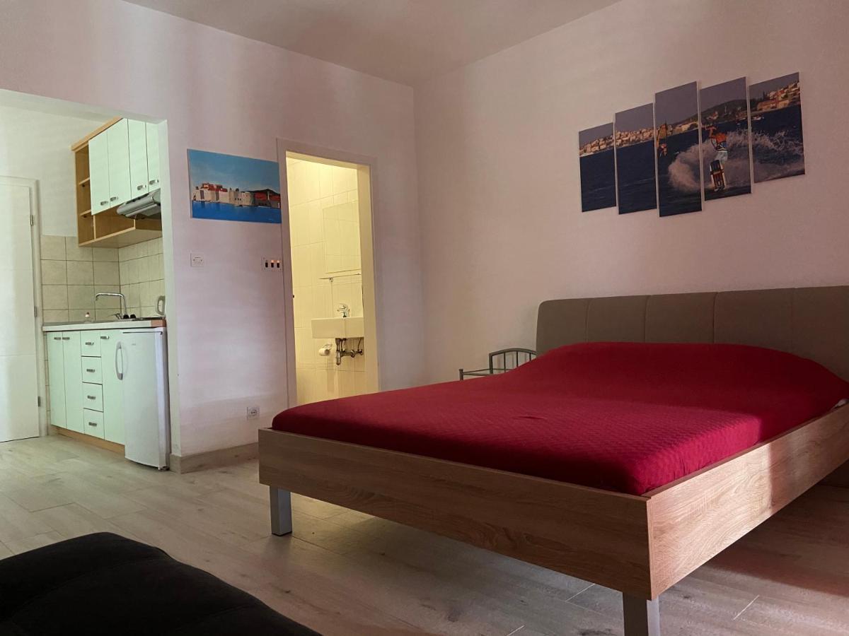 Apartmani Ortolio Viganj Exterior photo