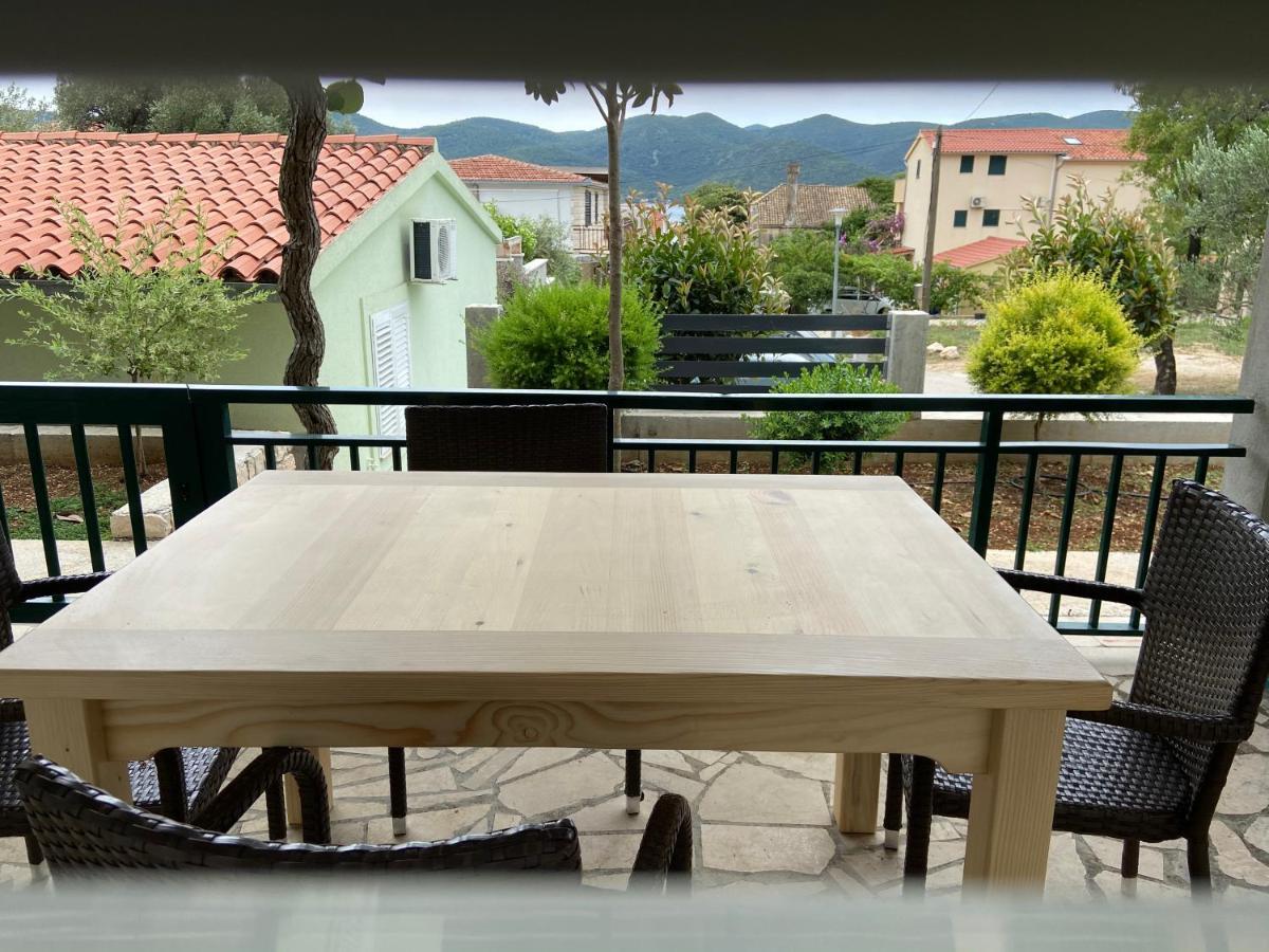 Apartmani Ortolio Viganj Exterior photo